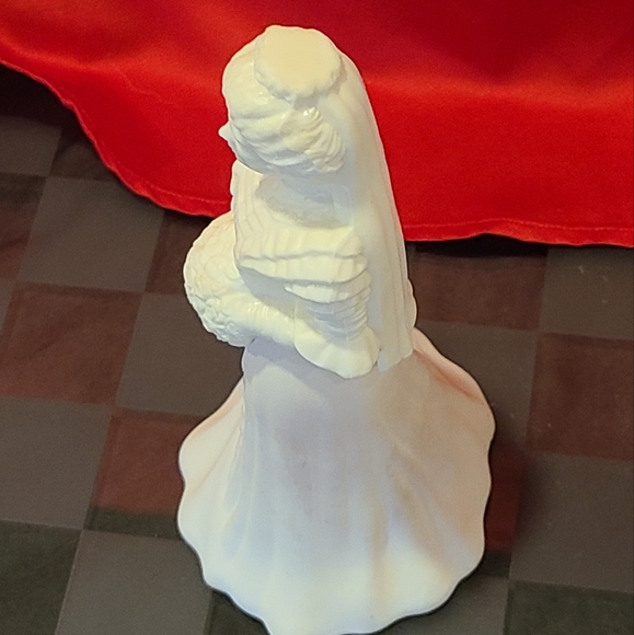 Vintage Bride and Groom Figurines AVON Collectible Empty Bottles - Picture 7 of 14